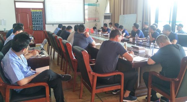 京滬高速改擴建工程第二駐地辦組織七標段召開安全、質量、進度調度會