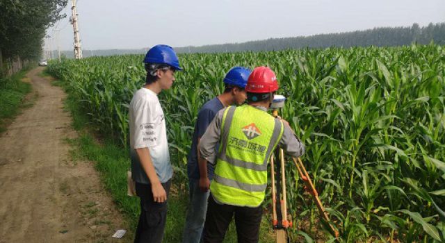 濟南繞城高速公路二環(huán)西線段工程開展導線點復測工作