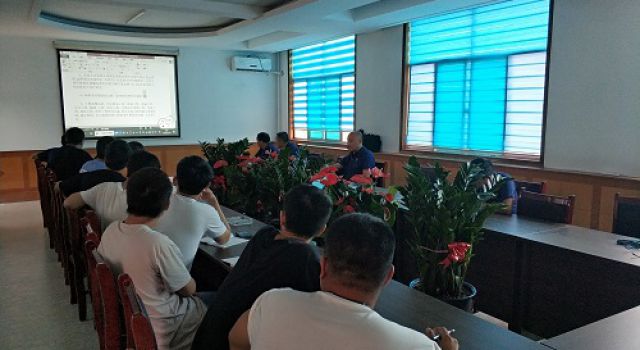 濟(jì)南大西環(huán)項目組織新員工進(jìn)行監(jiān)理員考前培訓(xùn)