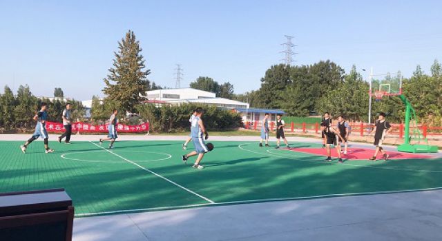 濟南繞城高速西環段項目總監辦一監組組織  “慶國慶，迎中秋”籃球友誼賽